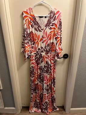 G by Giuliana White Maxi Dress with Pink & Orange Leaf Print